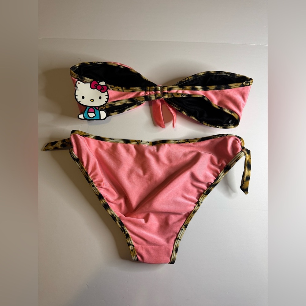 Hello Kitty Coral Bow Bandeau Bikini Top Bottom Swim Set Swimsuit Juniors Size M - Picture 4 of 6